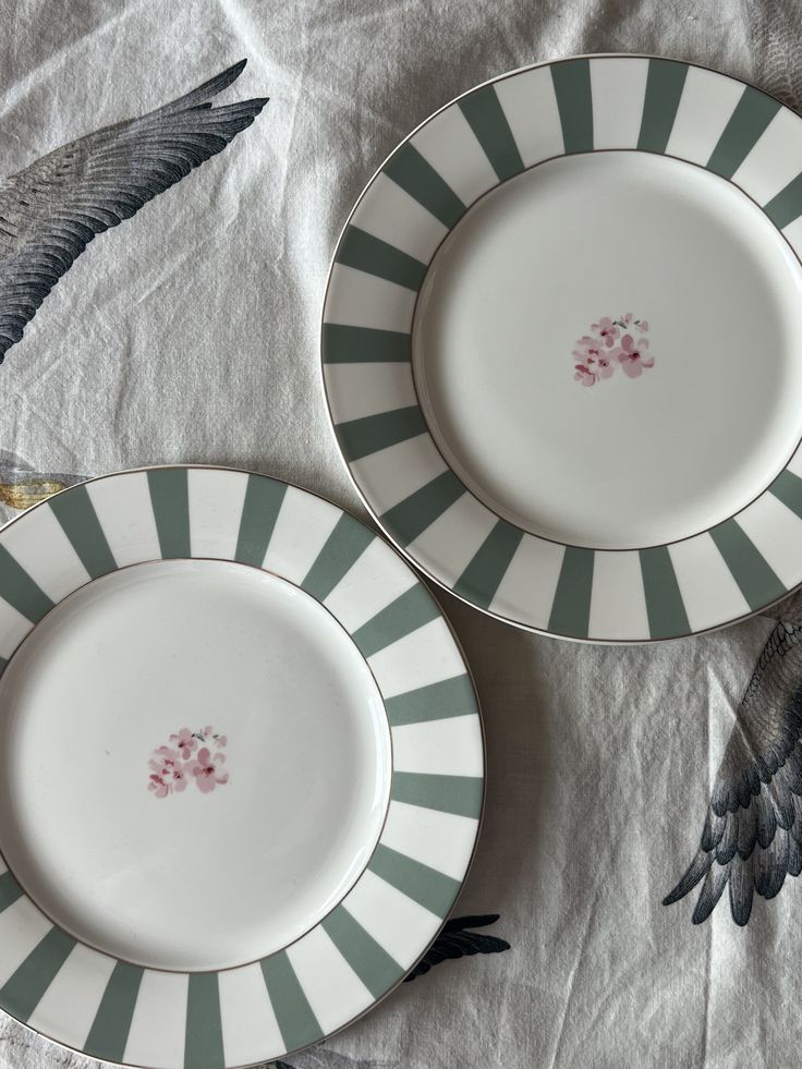 Accent Plates