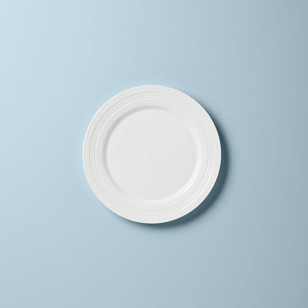 White Corrugated Rim Dinner Plate