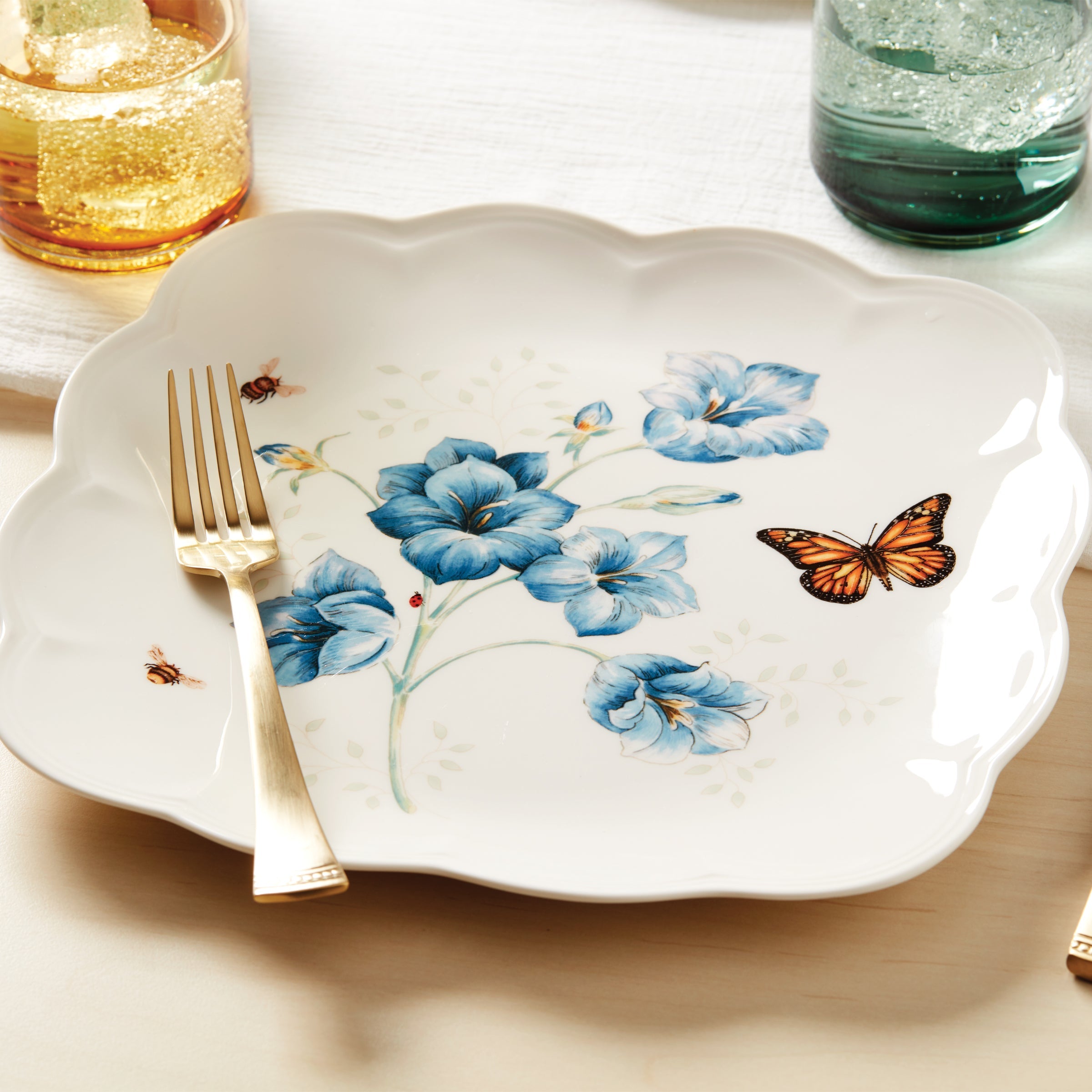 Square Butterfly Floral Dinner Plates, Set of 4 - Image 4